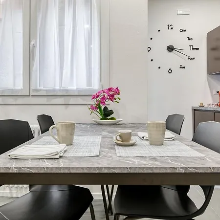 公寓 Bologna Centro Suite Ugo Lenzi, 6