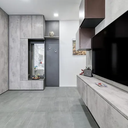 Bologna Centro Suite Ugo Lenzi, 6 *