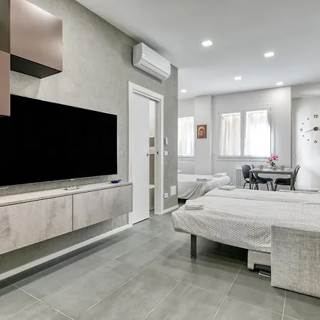 Bologna Centro Suite Ugo Lenzi, 6 Appartement *
